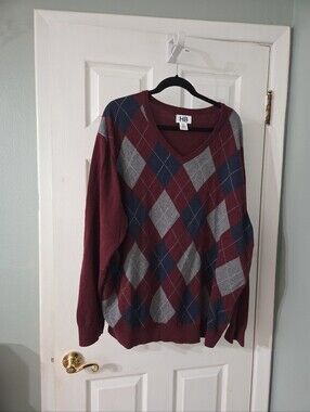 Harbor Bay Men’s Burgundy Argyle V-Neck Sweater.  2XL
